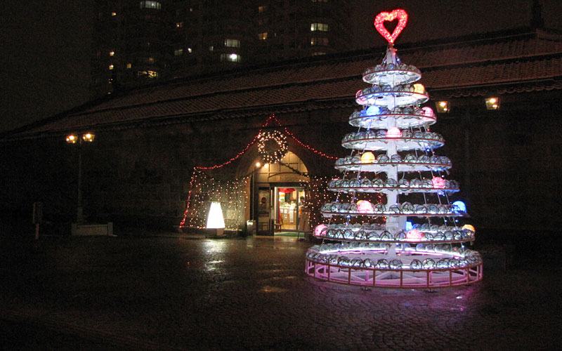 小樽ロングクリスマス2011「浮き玉ツリー」